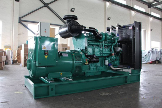 广西320kw康明斯柴油发电车出租_COPY_COPY